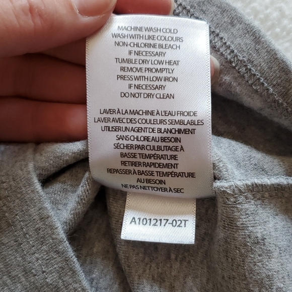 Ellen Tracy Heathered Gray T-shirt - Picture 4 of 8